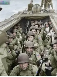the morning of june 6 1944 us soldiers heading to omaha v0 bctgybmofd351